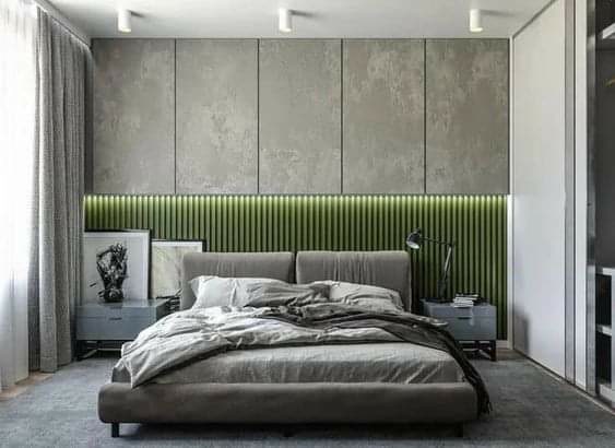 Dormitor gri modern cu lambriu vertical verde din poliuretan iluminat LED