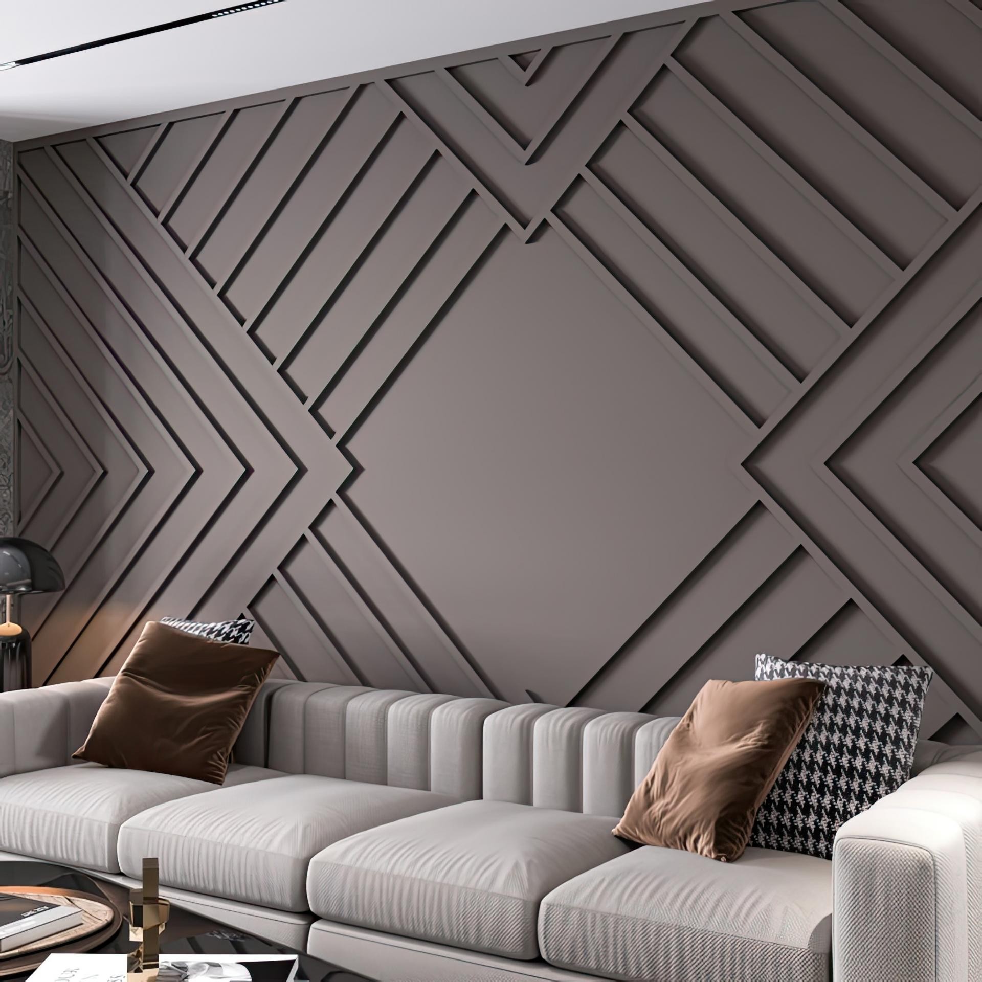 Perete de living taupe cu profile geometrice din poliuretan în romburi, canapea gri