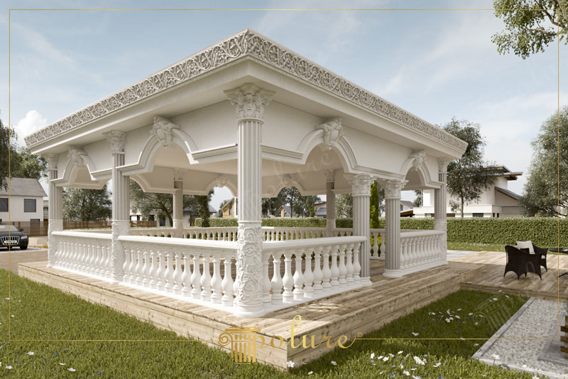 Foișor alb de grădină cu acoperiș în patru ape, coloane corintice și balustradă