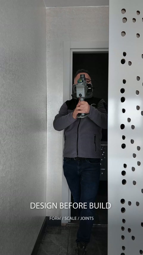 Scanarea continuă prin deschiderea formată de panoul interior perforat