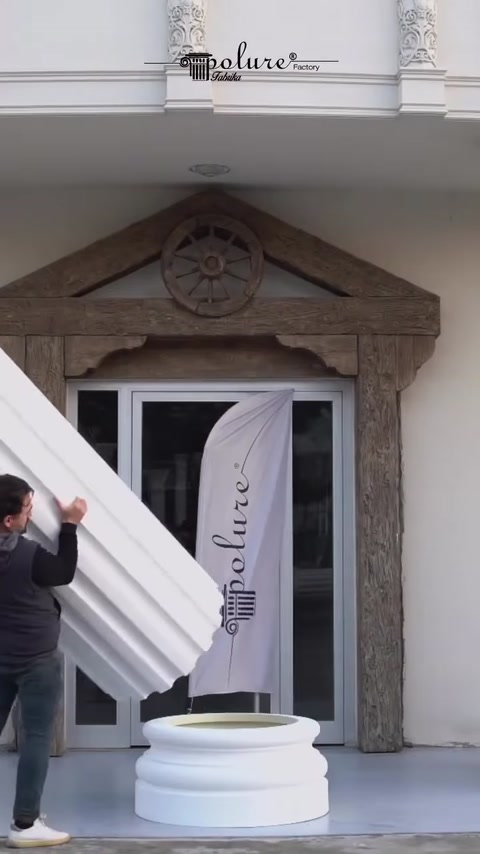 Coloane decorative din poliuretan pentru proiecte cu eleganță monumentală