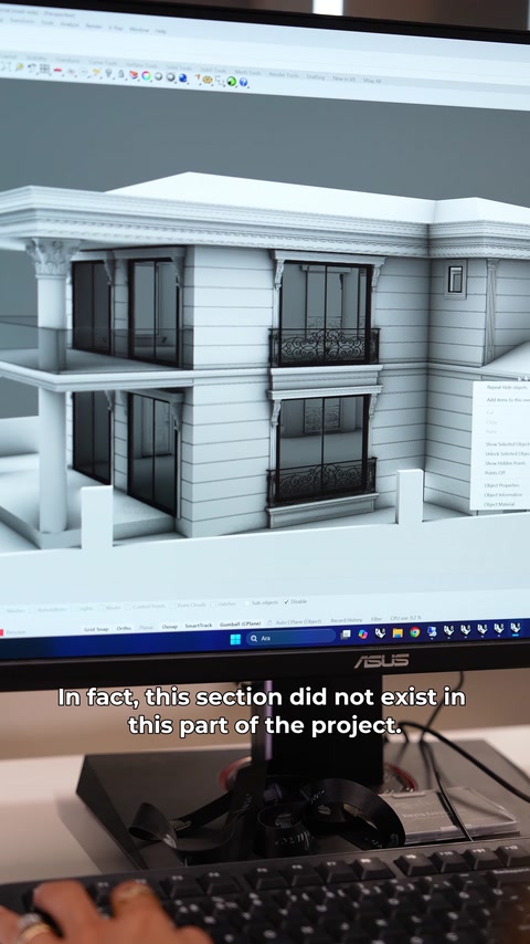 Modelul digital detaliază ancadramentele, brâurile și cornișa clădirii.