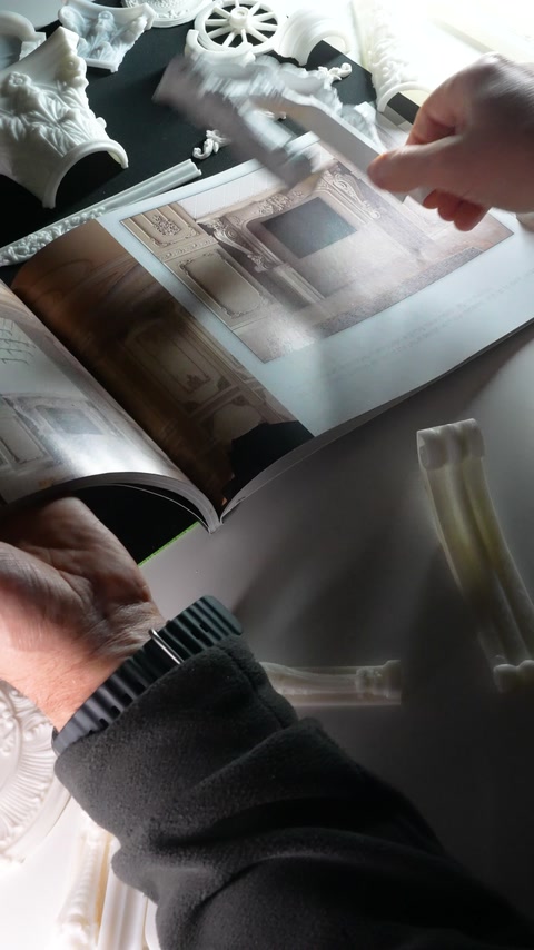 Catalog Polure: capiteluri, rozete de tavan și ornamente clasice