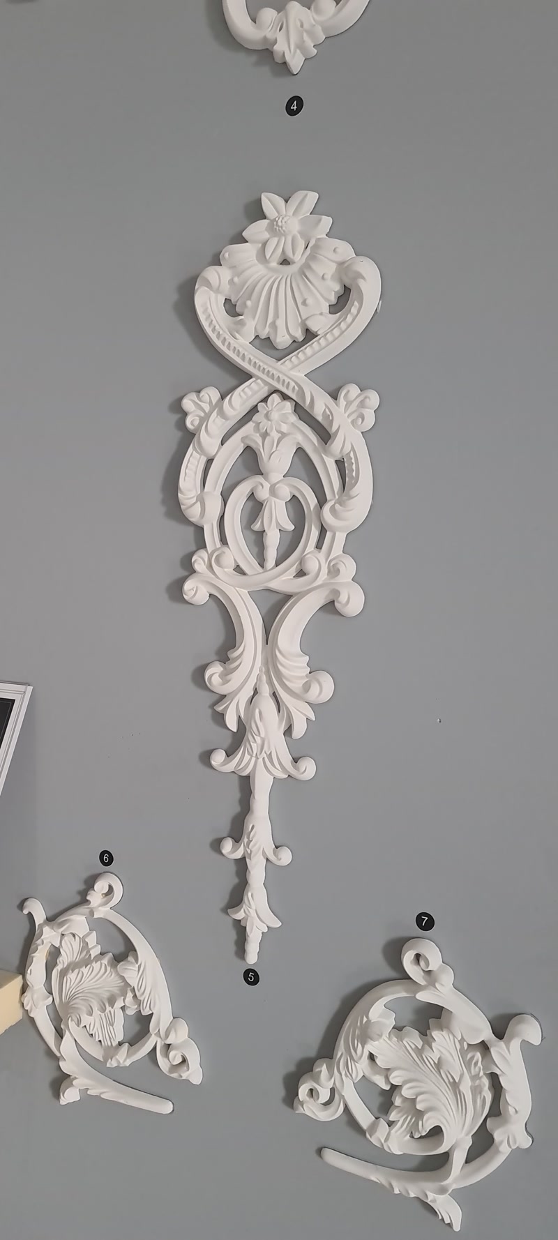 Models of polyurethane ornaments