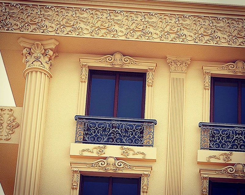 Construction of exterior pillar models