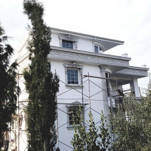 Classic villa exterior decor The tiling and decorations that you can make with the tiling products and services for the facade of the villa reflect your taste and wealth.