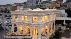 Faceti-va magazinul de mirese sa iasa in evidenta cu designuri exterioare elegante si impresionante ale magazinului de mirese